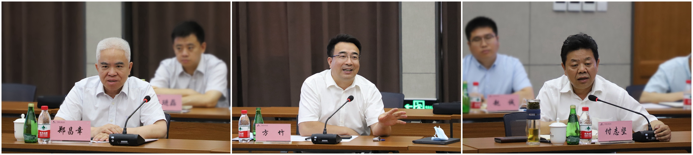 光影魔術(shù)手拼圖.jpg 光影魔術(shù)手拼圖.jpg