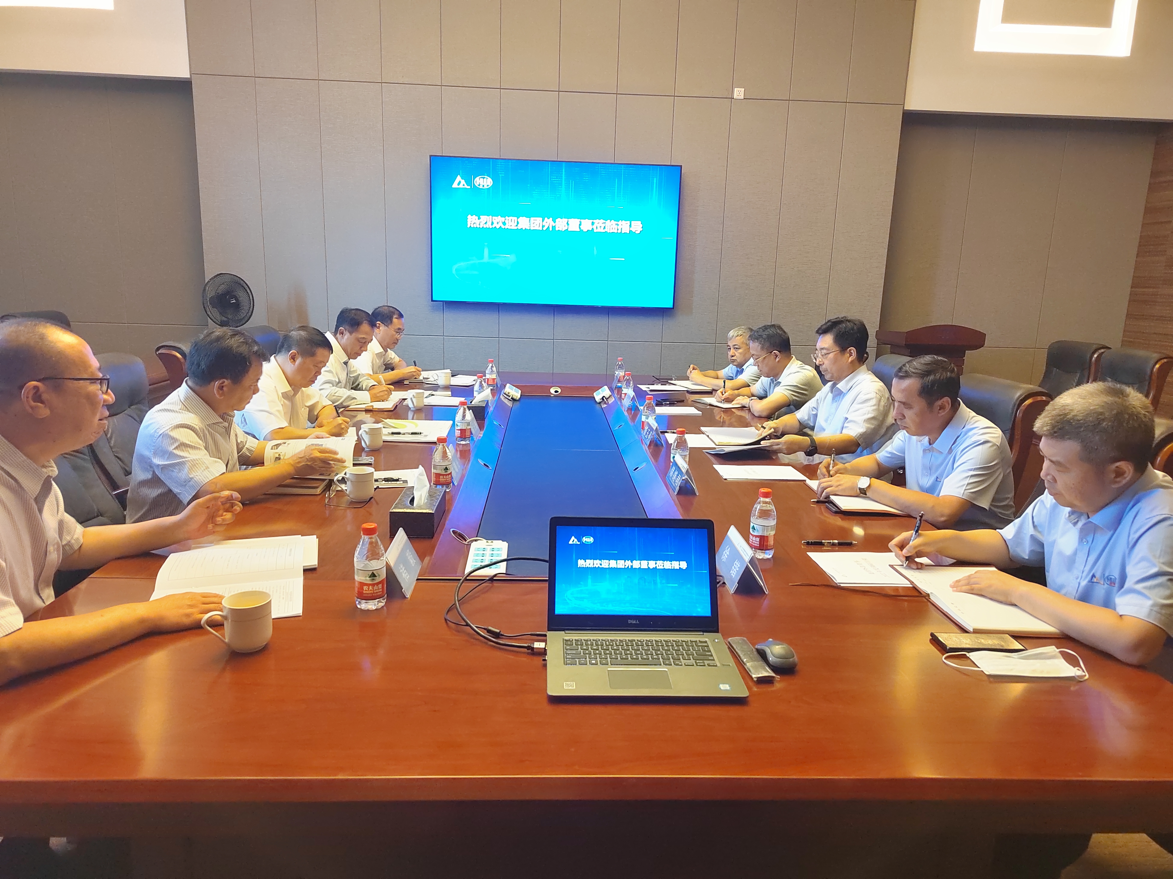 座談會議.jpg 座談會議.jpg