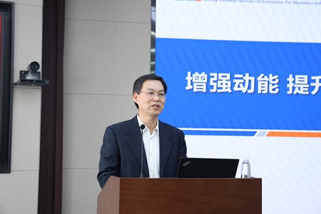 4. 李所特寫-官網(wǎng)4.jpg 4. 李所特寫-官網(wǎng)4.jpg